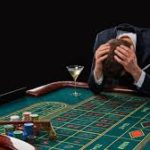 Différences psychologiques entre un joueur de poker et de casino